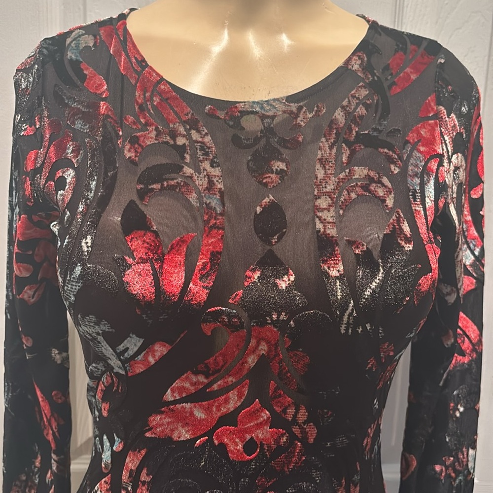 Fashion Nova-  Black and Red Patterned Dress size M - Picture 3 of 5